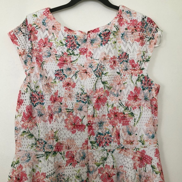 R&K Floral Print Flare Dress Sz 14 - Picture 6 of 7